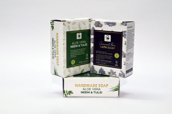 Hand Made Soaps Combo (Aloe vera and Charcoal)